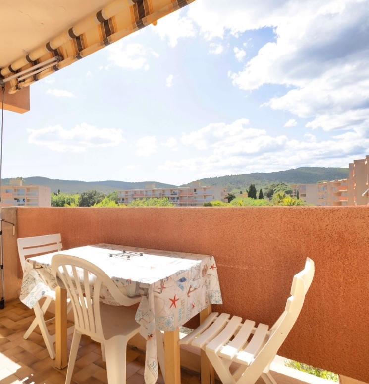 Les Rives De La Faviere Piscine Et Tennis Les Pieds Dans L'eau Apartment Bormes-les-Mimosas